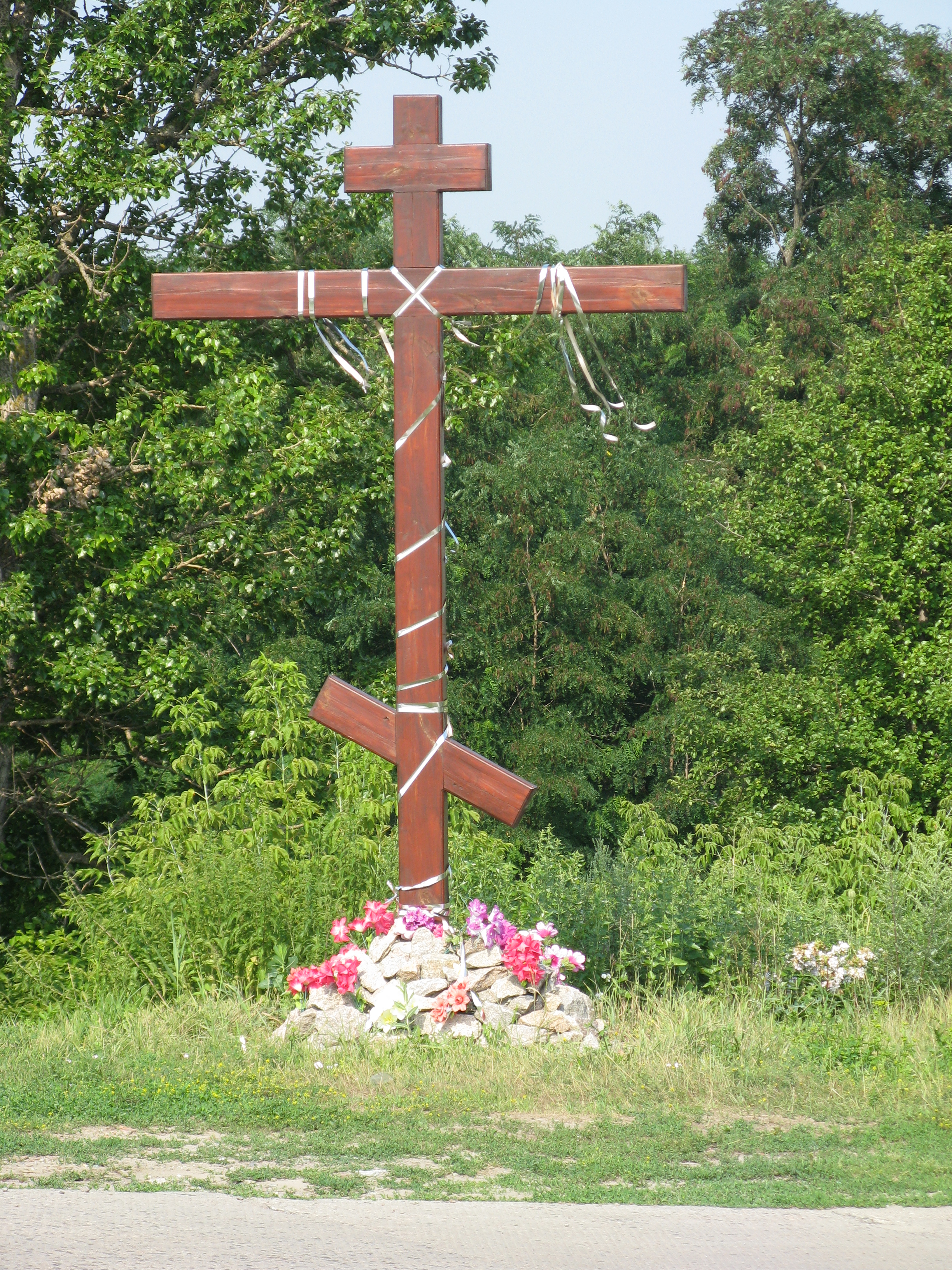 Хрест біля с.Косівщина.jpg