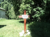 Пам'ятний знак на місці старого цвинтаря